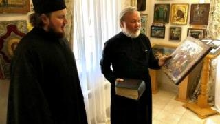 Священник передал Бештаугорской обители важные дары
