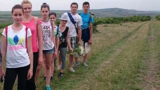 Активисты молодежного центра «Юность» сходили в поход к Каменным сараям и столбам села Александровского