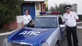 Ставропольские автоинспекторы приняли роды на трассе «Кавказ»: родился мальчик