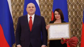 Правительственную награду социальному работнику Ставрополья вручил премьер Михаил Мишустин 