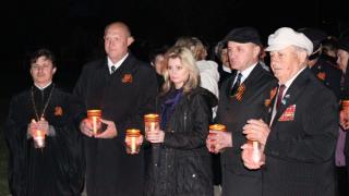 К Дню Победы в Новоселицком состоялось факельное шествие в память о погибших односельчанах
