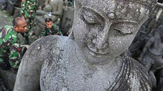 Сразу три тысячи статуй Будды, которым около 1,5 тысяч лет, нашли в Китае