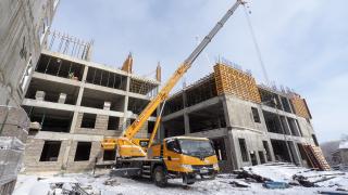Владимир Владимиров проинспектировал ход строительства нового корпуса детской больницы в Ставрополе