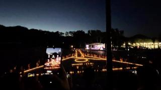Балалайку из 11 тысяч свечей зажгли в Железноводске ко Дню России
