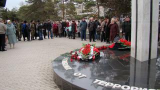 В Минводах вспоминали жертв теракта, погибших от взрыва на рынке