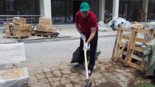 Власти Ставрополья провели субботник в строящемся молодёжном центре «Машук»