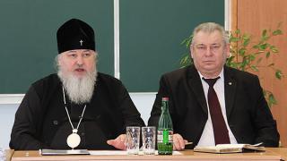 Митрополит Кирилл обсудил дальнейшее обустройство православной гимназии в Невинномысске