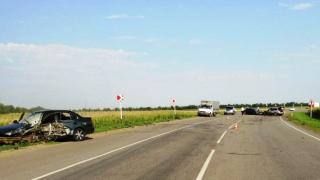 Четыре иномарки столкнулись в Новоалександровском округе