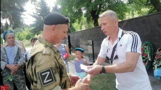 Десантника-участника спецоперации наградили в Кисловодске