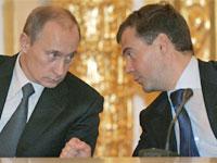 Медведев и Путин: кто впереди?