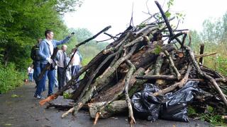 Ставропольские спасатели очистили парк Победы от старых кустарников и сухих деревьев
