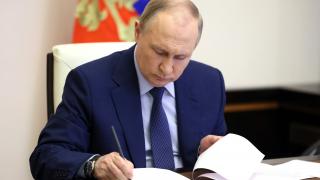Президент подписал закон об объединении ПФР и ФСС