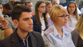 Молодые волонтёры края обменялись опытом охраны порядка в Ставрополе