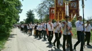 Крестный ход выпускников провели в селе Солдато-Александровском
