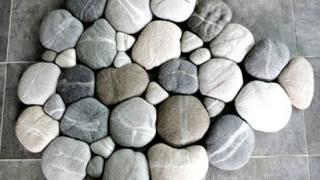77 кг декоративных камней украла женщина с площадки в Невинномысске