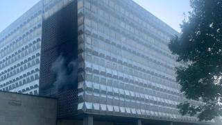 В Железноводске загорелось здание бывшего кинотеатра «Кристалл»
