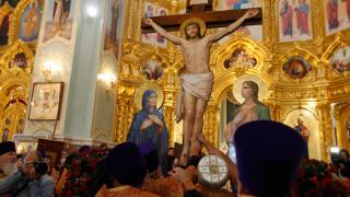 Святой крест, освященный в Иерусалиме, встретили в Ставрополе