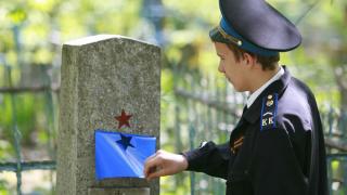 Могилы фронтовиков на Даниловском кладбище Ставрополя облагородили