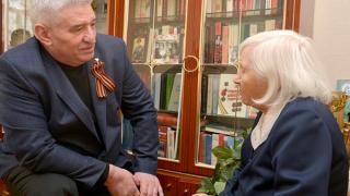 Героической жительнице Ставрополя Матрене Наздрачевой в день ее 91-летия вручили «звезду ветерана»