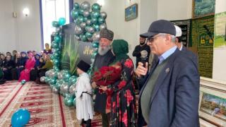 Муфтий Ставрополья Мухаммад-хаджи Рахимов посетил праздник Ураза-Байрам в поселке Мирном