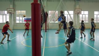 Юноши сразились на первенстве края по волейболу в селе Александровском