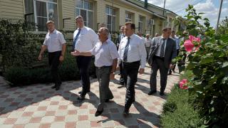 Губернатор В.Владимиров посетил учреждения социального обслуживания Ставрополья