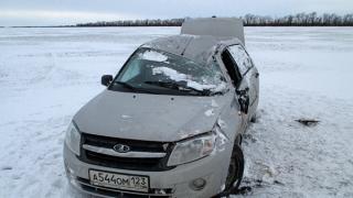 На Ставрополье пожарные 7 раз за день выезжали на помощь пострадавшим в ДТП на зимней дороге