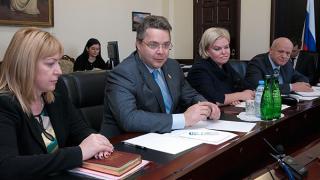 В. Владимиров провел рабочую встречу с членами фракции КПРФ