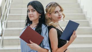 Дипломы о высшем образовании получили 176 выпускников гуманитарного института СКФУ