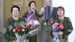 Семейный ансамбль «Серебряный ручей» более четырех лет радует жителей села Дивного