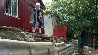 В Ставрополе несколько домов зависли над пропастью из-за ливней