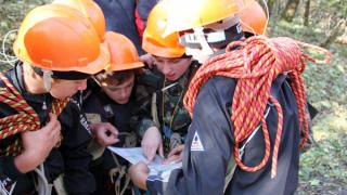 Азы профессии постигали юные спасатели в Пятигорске