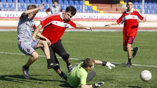 В Зеленокумске стартовали школьные соревнования по футболу