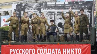 Ветеранов Кочубеевского округа Ставрополья с Днём Победы поздравила концертная бригада