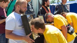 Бывшие наркоманы поклонились святым мощам в Шпаковском районе