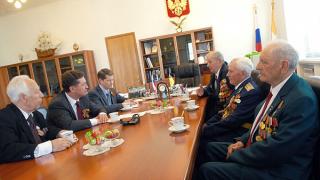 Валерий Гаевский встретился с ветеранами, отправляющимися на Парад Победы в Москву