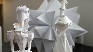 Бумажная пластика: молодые дизайнеры Ставрополя создали уникальные экспонаты из бумаги
