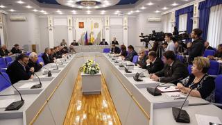 Депутаты Думы Ставрополья изучают итоги исполнения регионального бюджета 2013 года