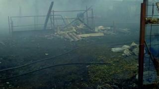 Пожар в селе Воздвиженском тушили три часа