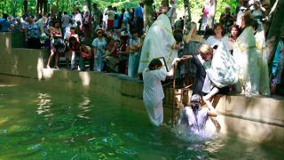 Массовое крещение пройдет в Ставрополе на Холодных родниках