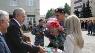 Семьи бойцов спецподразделений в Ставрополе получили ключи от квартир