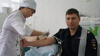 Полицейские организовали «День донора» в Георгиевском районе