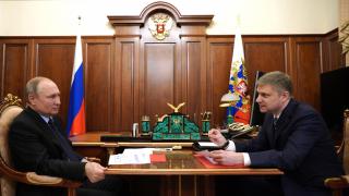 Владимир Путин обсудил с главой РЖД развитие железных дорог