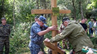 На месте гибели ставропольских омоновцев в Кочубеевском районе установлен памятный крест