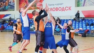 Ставропольцы заняли призовые места на турнире среди ветеранов баскетбола в Кисловодске