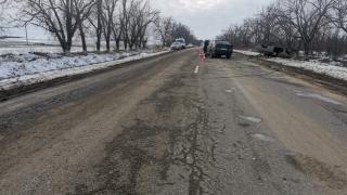 Две легковушки столкнулись на трассе на Ставрополье: 1 человек погиб, 5 получили травмы