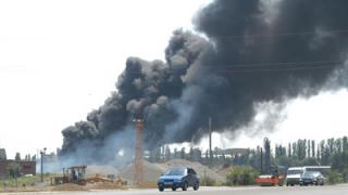 Емкость с ГСМ сгорела на предприятии вблизи Ставрополя
