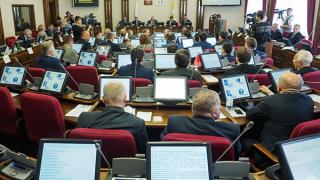 В Думе Ставропольского края депутатов с зарплатой станет меньше