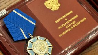 Государственные награды получили ставропольцы накануне Дня России