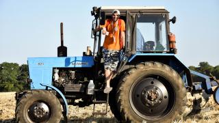 Лучшие ученические производственные бригады Ставрополья получили тракторы